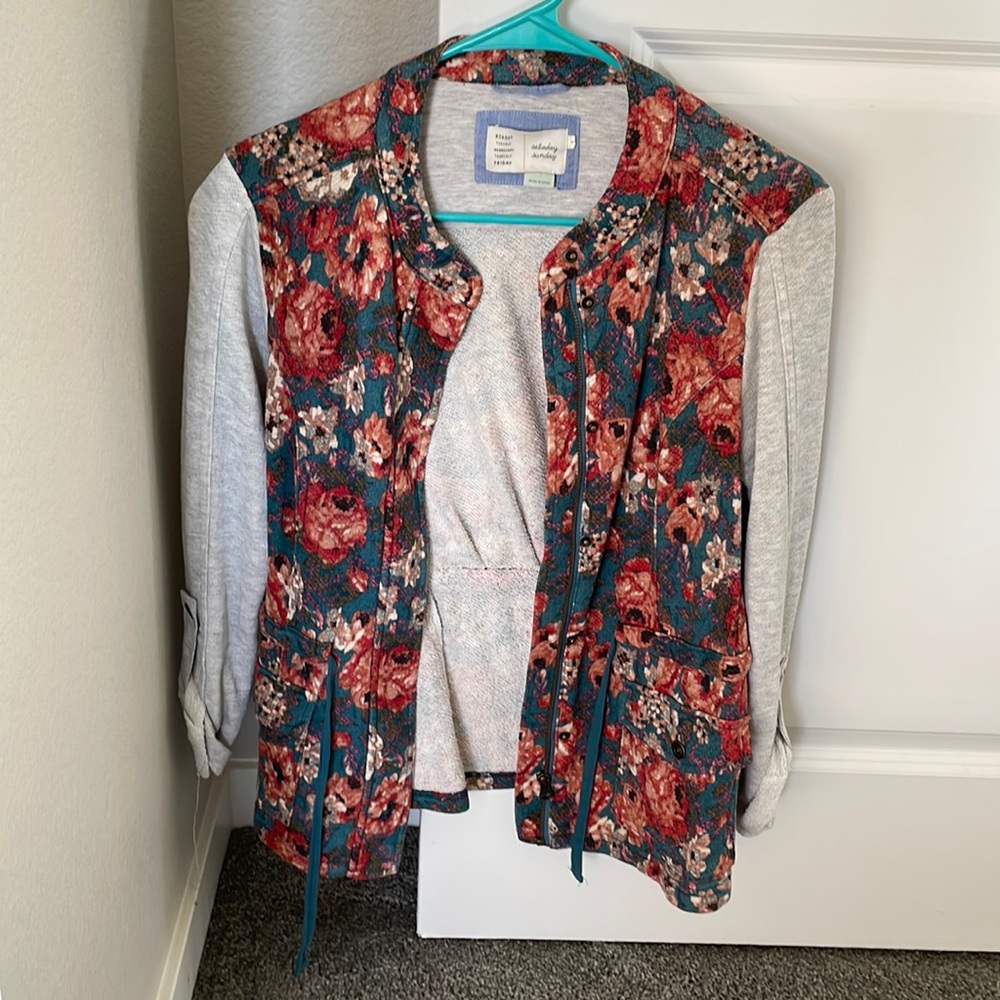 Floral Utility Jacket with Heather Gray Sleeves - Teal & Red